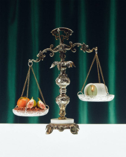 VIGYL Candle Figure Eight
