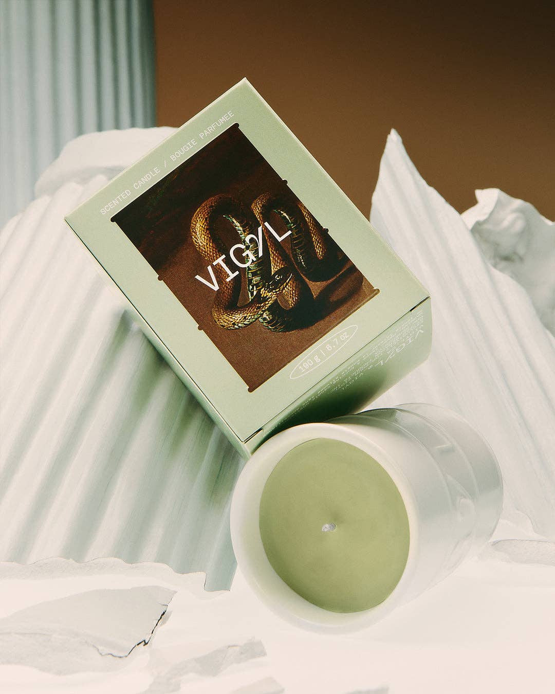 VIGYL Candle Figure Eight